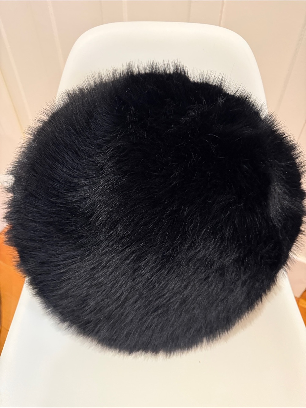 New Tahari faux fur 16” round pillow